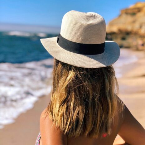 girl-hat-5b-min girl-hat-5b-min